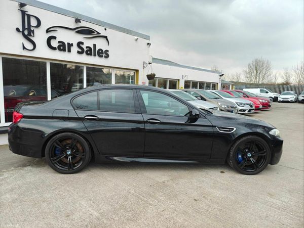 BMW M5 M5 4.4 Twin Turbo V8 371296444