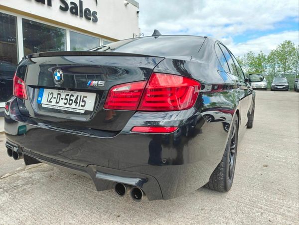 BMW M5 M5 4.4 Twin Turbo V8 371296420