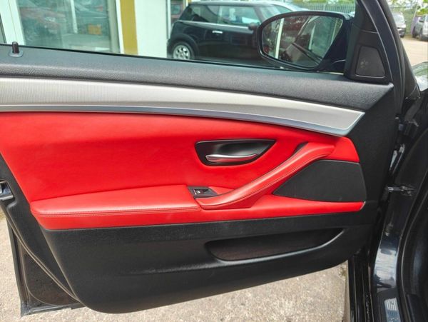 BMW M5 M5 4.4 Twin Turbo V8 371296432