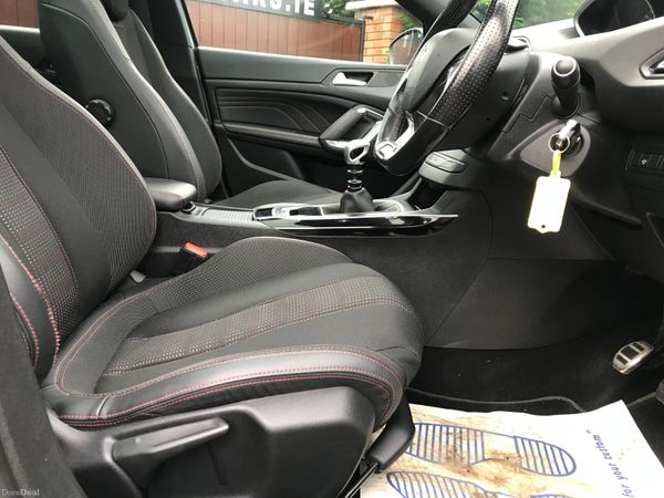 191 Peugeot 308 GT Line puretech 1.2 petrol 371449866