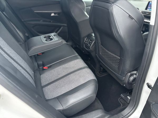 Peugeot 3008 Allure 371431132