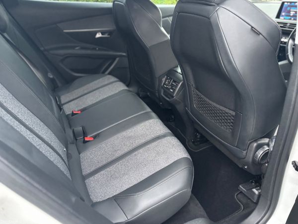 Peugeot 3008 Allure 371431138