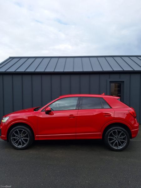 Audi Q2 2017 371653845