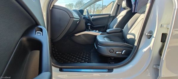 132 Audi A4 Avant S-Line Estate 371633036