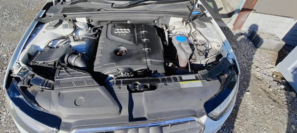 132 Audi A4 Avant S-Line Estate 371633038