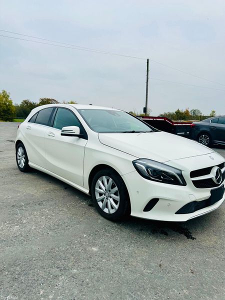 MERCEDES A-CLASS WHITE 2016 1.6L PETROL AUTOMATIC 371637727
