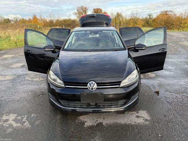 VOLKSWAGEN GOLF BLACK 2016 1.4L PETROL AUTOMATIC 371717767