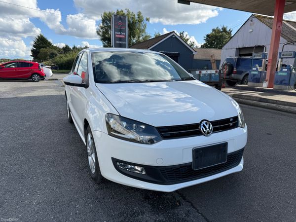 VOLKSWAGEN POLO ( 2015 ) 1.2L PETROL AUTOMATIC 371720145