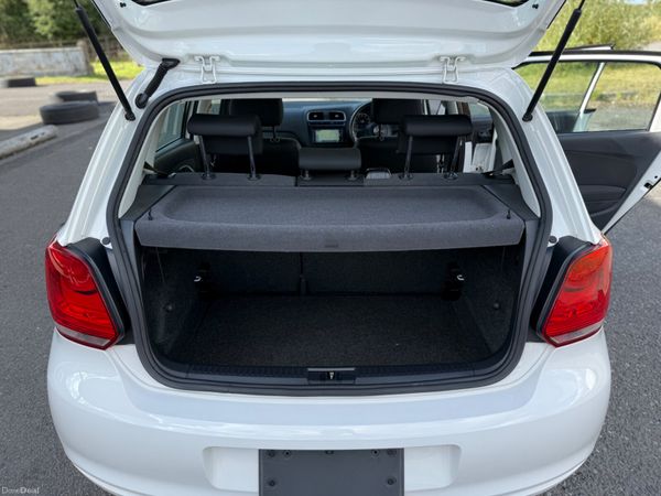 VOLKSWAGEN POLO ( 2015 ) 1.2L PETROL AUTOMATIC 371720146