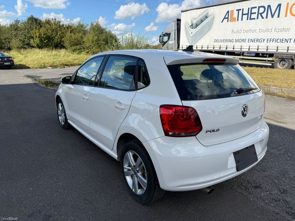VOLKSWAGEN POLO ( 2015 ) 1.2L PETROL AUTOMATIC 371720132
