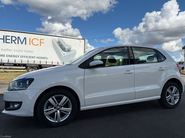 VOLKSWAGEN POLO ( 2015 ) 1.2L PETROL AUTOMATIC 371720136