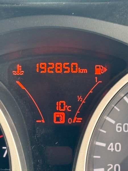 Nissan Juke 2014 371893730