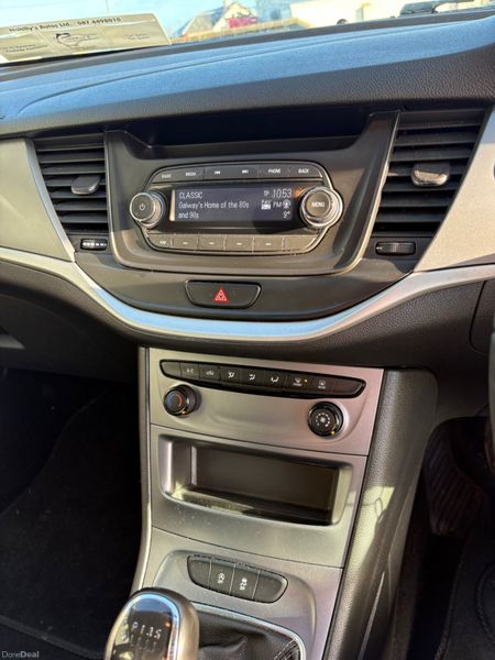 Opel Astra 2019 371894183