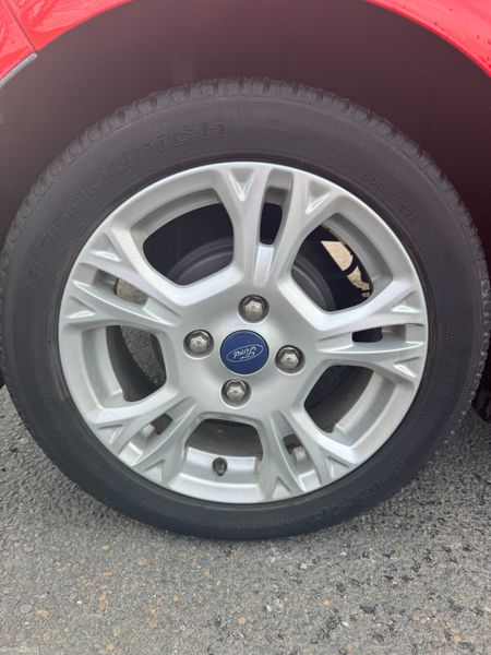 161 Ford Fiesta Zetec 1.0L.. F.S.H.. NOT ECOBOOST 371997240
