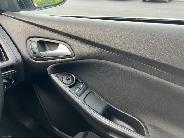 2015 Ford Focus Zetec S 1.5 TDCI 372199710