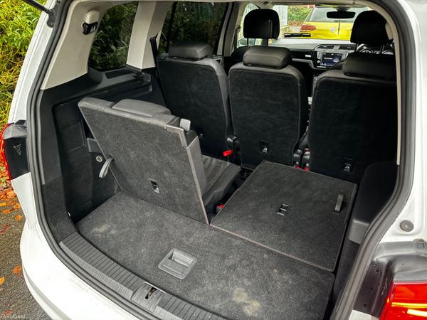 Volkswagen Touran HIGHLINE 1.4 DSG 7 Seater Auto 372283946