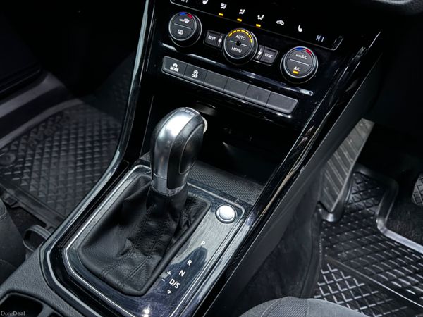 Volkswagen Touran HIGHLINE 1.4 DSG 7 Seater Auto 372283929