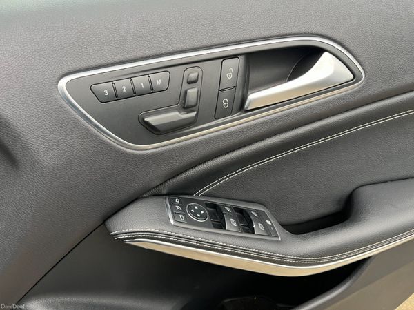 MERCEDES GLA 180, 1.6 AUTO LOW KMS 372337520