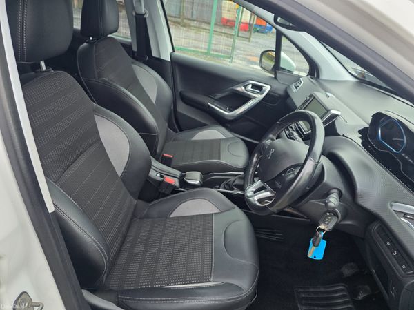 Peugeot 2008 2019 372524892