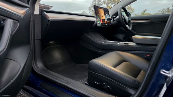 // Deposit Taken // 372690884