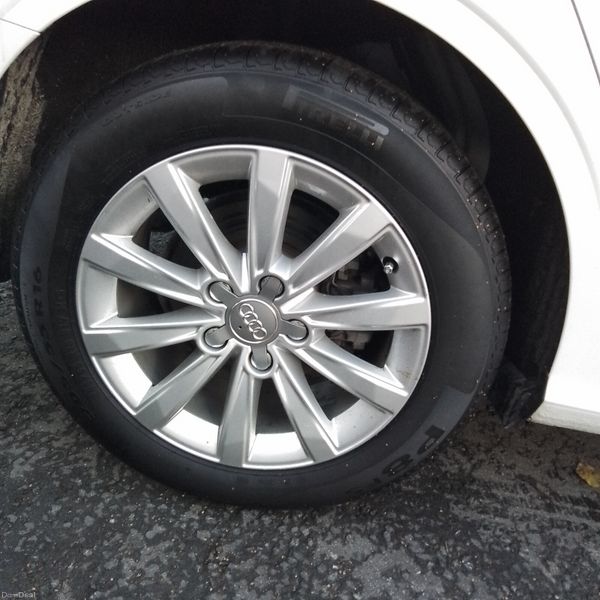 Audi a3 1.2tfsi automatic saloon 372703638