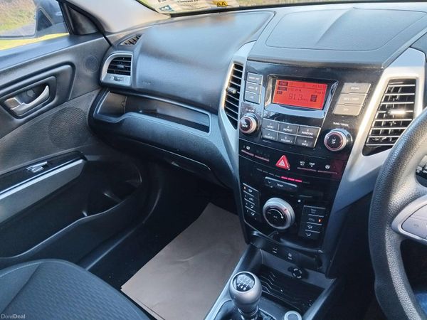 SsangYong Tivoli 2016 372859676