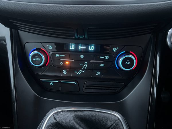 2015 (152) Ford C-Max Titanium 1.5 TDCI 372896840