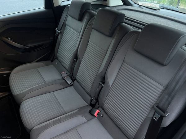 2015 (152) Ford C-Max Titanium 1.5 TDCI 372896820