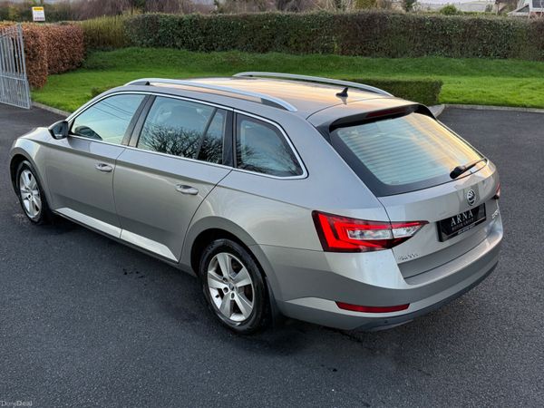 2016 Skoda Superb Estate Ambition 372940591