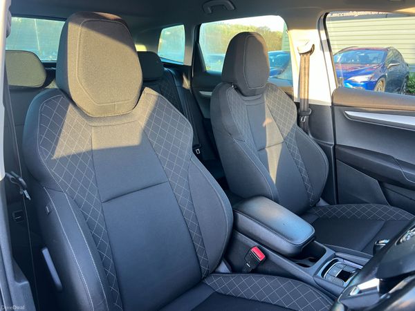 2020 (202) Skoda Karoq SE Tech 1.6 TDI 372977748