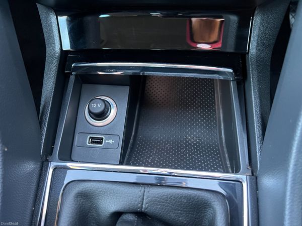 2020 (202) Skoda Karoq SE Tech 1.6 TDI 372977764