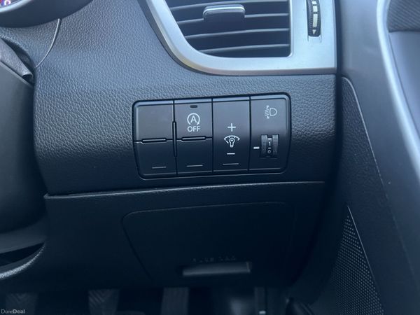 2015 (152) Hyundai I30 SE Nav BDrive 1.6 CRDI Esta 372977890