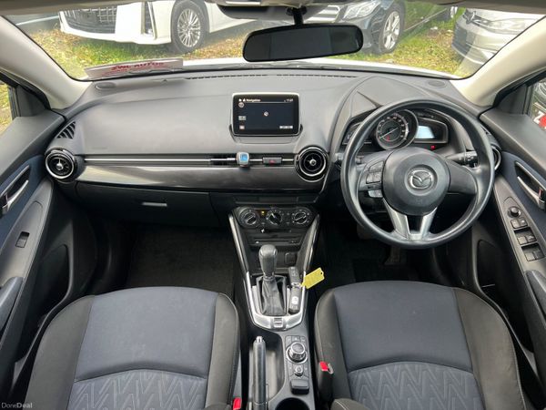 16 Mazda Demio Auto 372997520