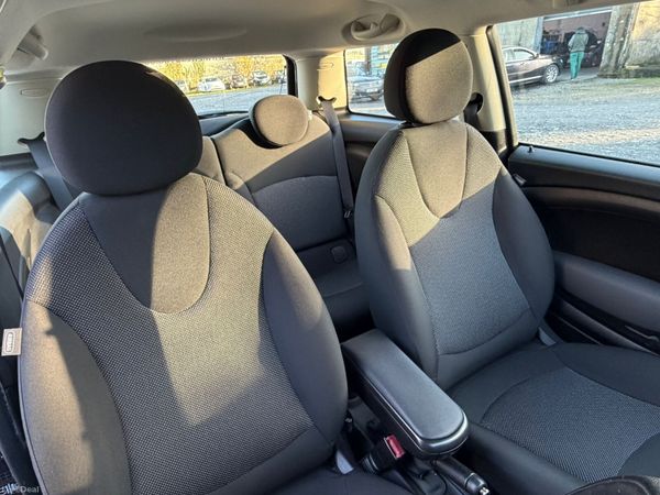 12 Mini Cooper Autos 372914784