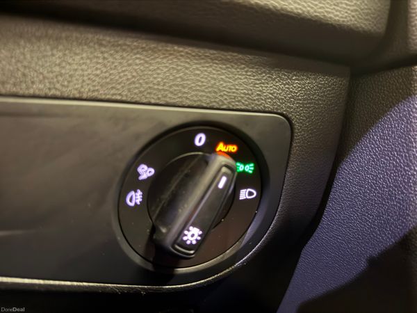 221 VW Tiguan 1.4 TSi E Life DSG 372917150