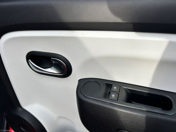 2015 RENAULT TWINGO 1.0 PETROL LOW KMS 373067416