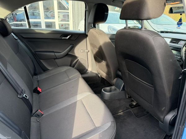 2014 Skoda Rapid 1.6TDI 373085834