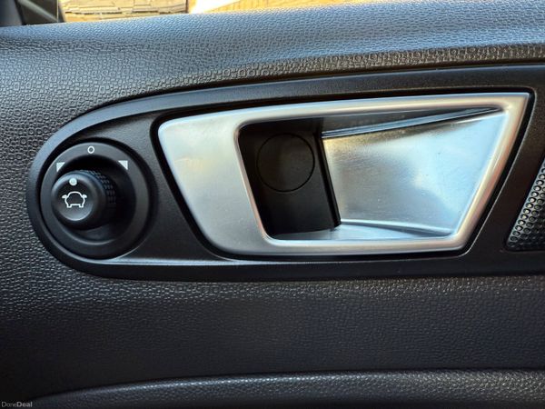 Now Reserved! 171 Ford EcoSport uTitanium! 373034090