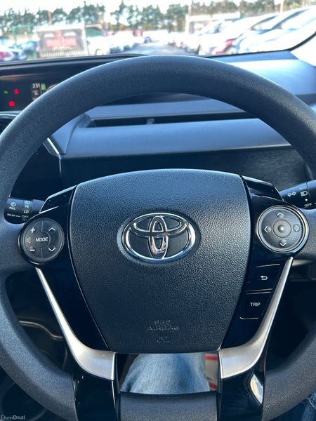 Toyota Aqua 373326110