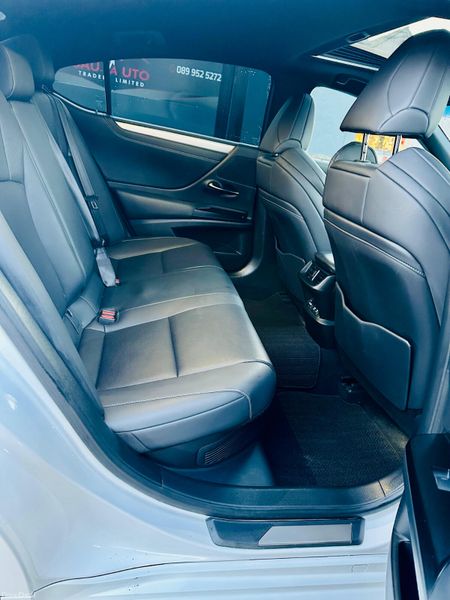 Lexus ES 2020 373337347