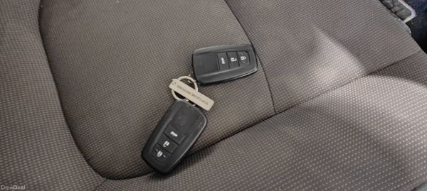 201 - Toyota Corolla 1.8 Petrol Hybrid NCT 2028 373491722