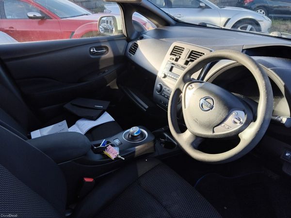 Nissan Leaf 2014 373589567