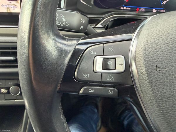 202 Volkswagen Polo 1.0 373783622