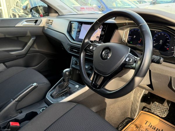 202 Volkswagen Polo 1.0 373783626