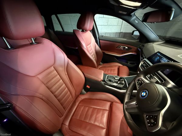 212 BMW 330E  M-Sport Pro /M Perf Touring 373712750