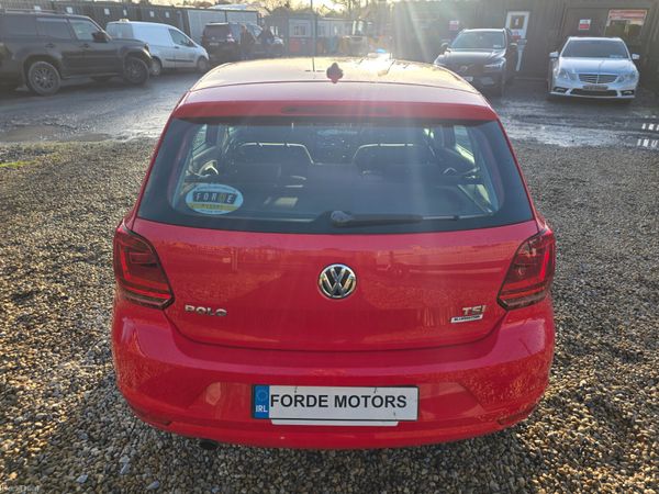 Volkswagen Polo 2015 Automatic 373722469