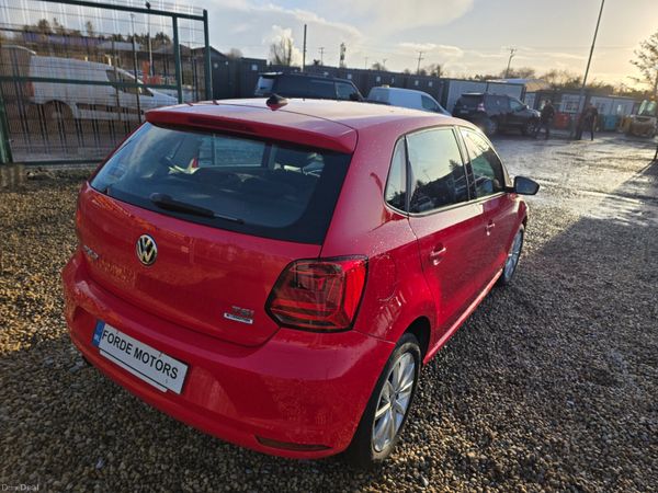 Volkswagen Polo 2015 Automatic 373722473