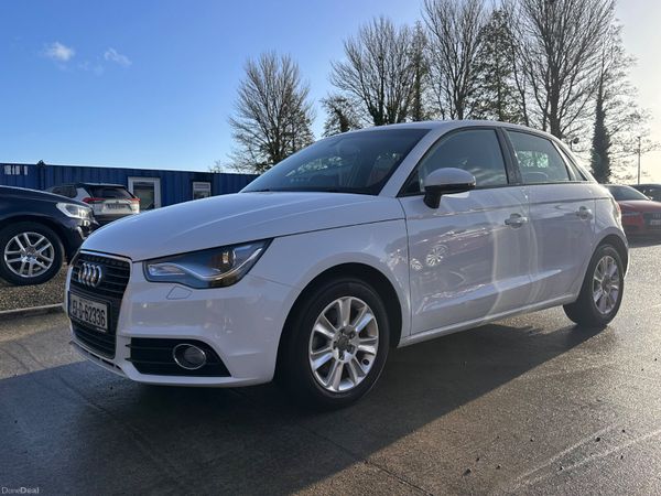 Audi A1 2015 auto ONLY 34,000km!! 373732777