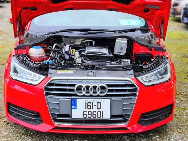 Audi A1 2016 373863906