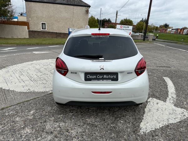 Peugeot 208 2016 1.2 Petrol Auto 373815592